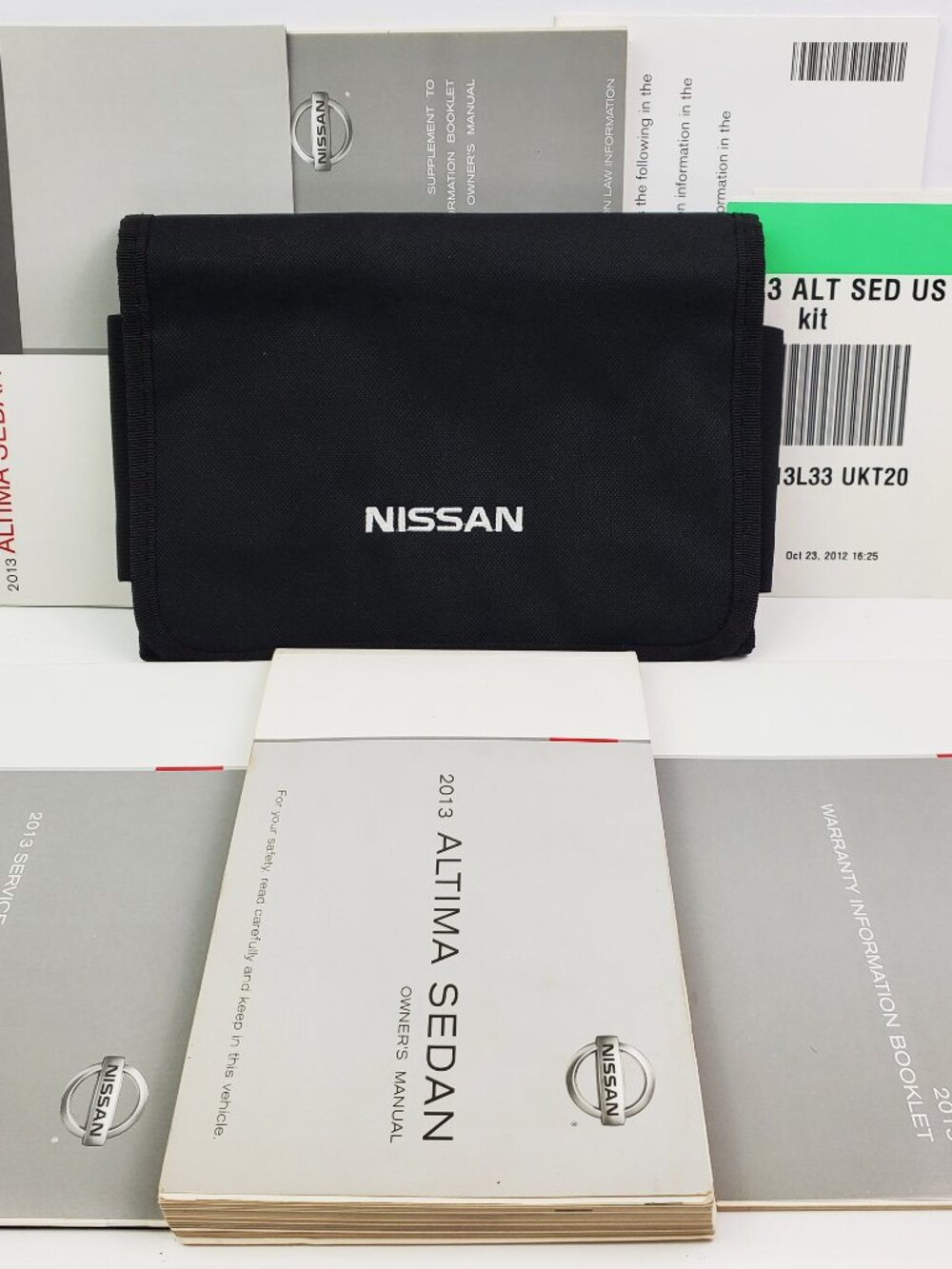 Nissan Altima 2013 Sedan Car Owner's Manual OEM Pouch Sleeve Booklets